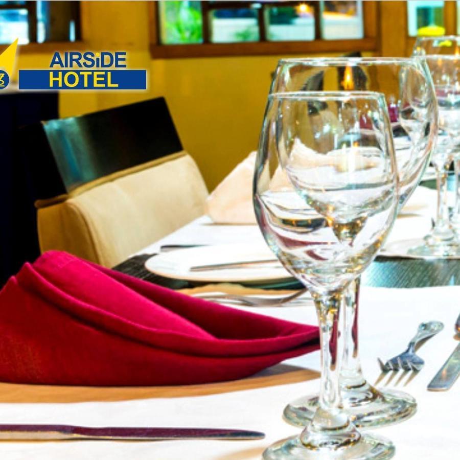 Airside Hotel Accra Buitenkant foto