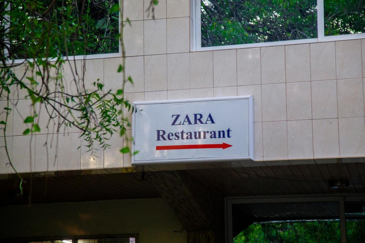 Airside Hotel Accra Buitenkant foto