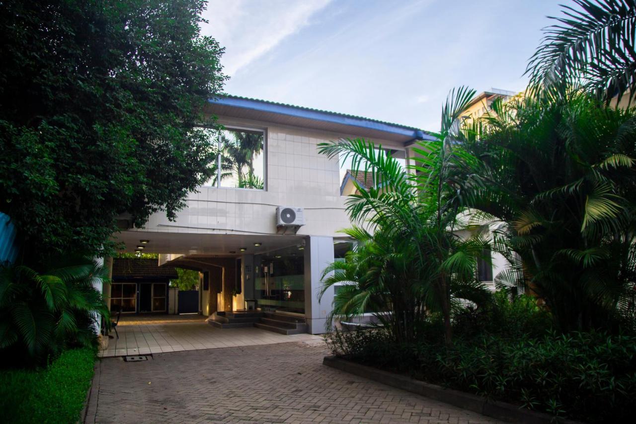 Airside Hotel Accra Buitenkant foto