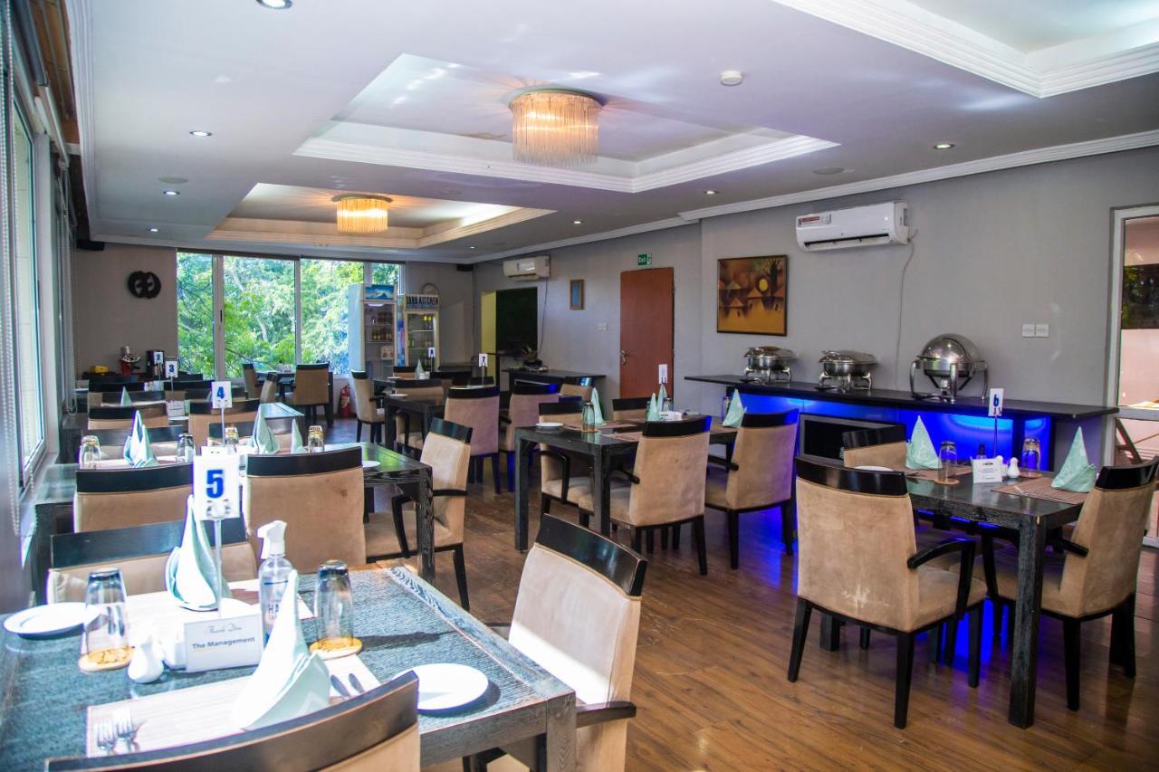 Airside Hotel Accra Buitenkant foto