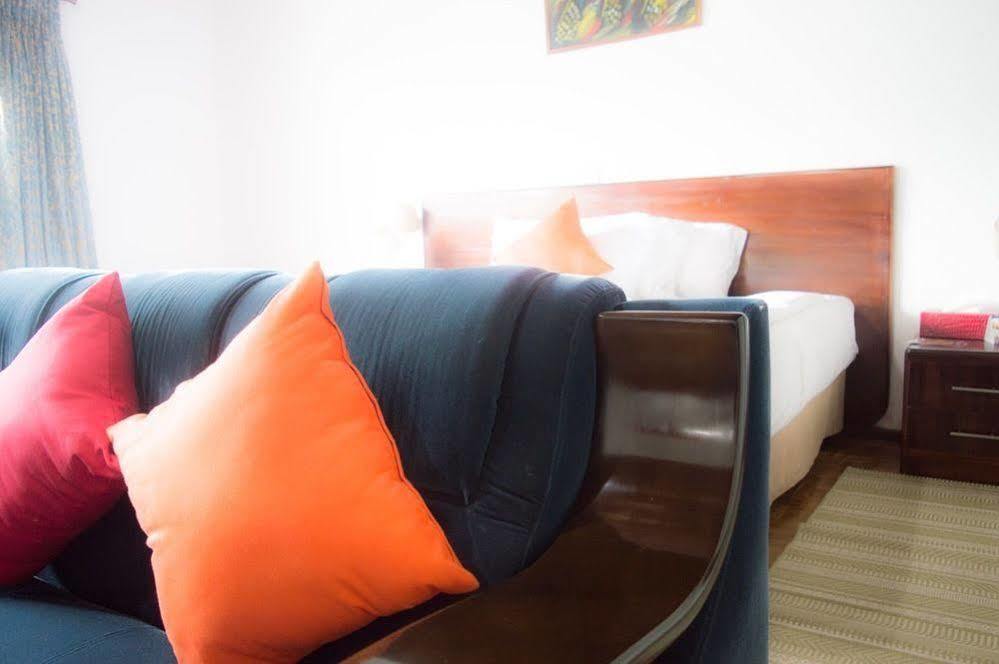 Airside Hotel Accra Buitenkant foto