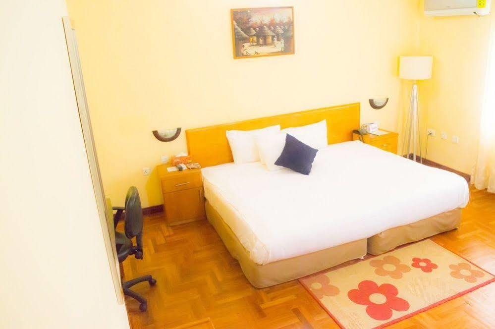 Airside Hotel Accra Buitenkant foto